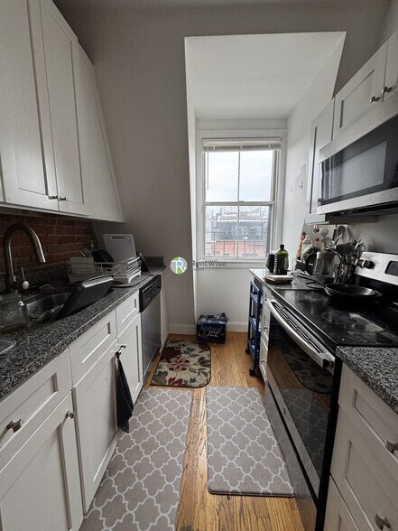 Building Photo - 480 Massachusetts Ave