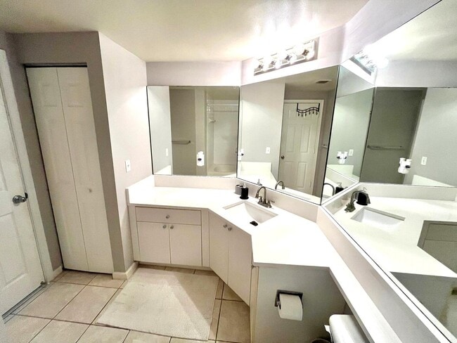 Building Photo - 11770 St Andrews Place