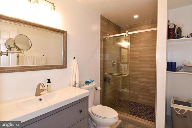 Building Photo - 5449 Grove Ridge Way