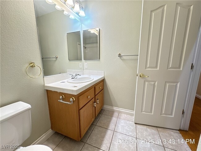 Building Photo - 3981 Lone Mesa Dr