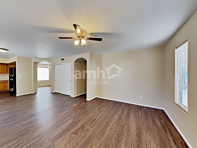 Building Photo - 16655 W Melvin St