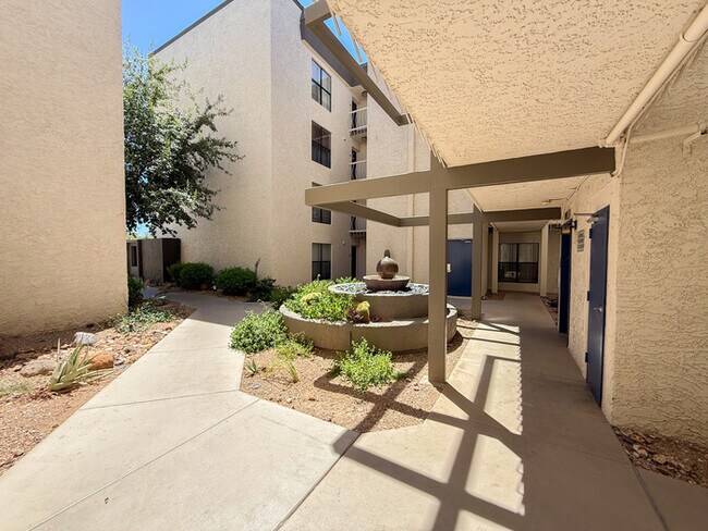 Building Photo - 5110 N 31st Way