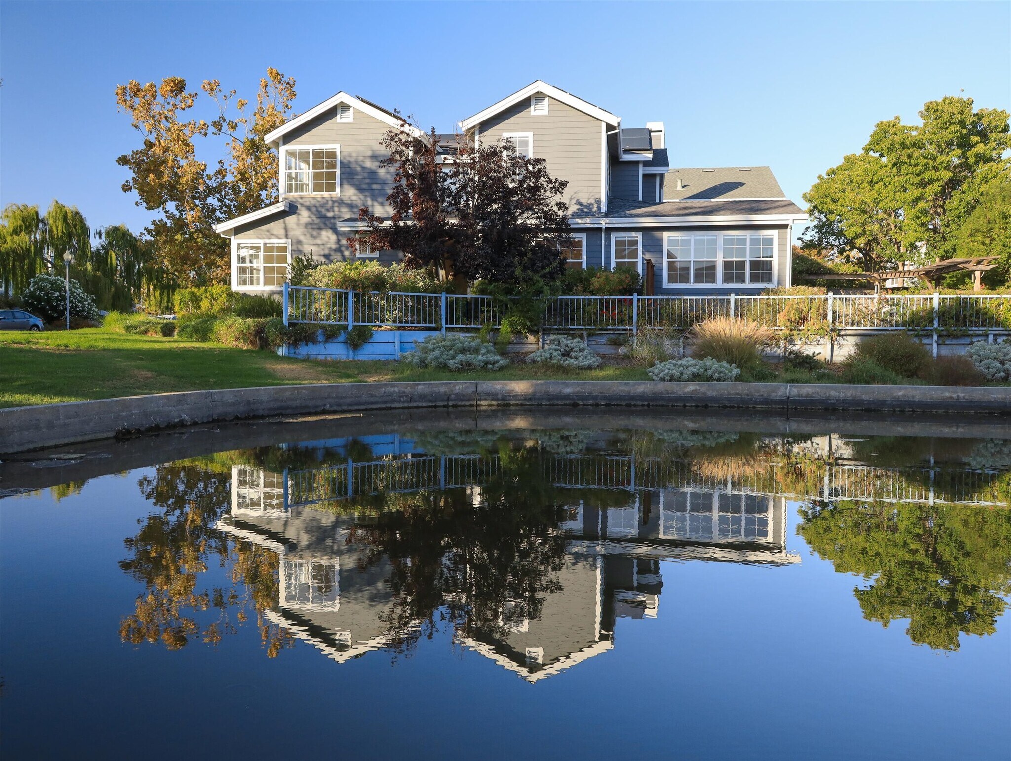 Building Photo - 50 Bridgewater Dr