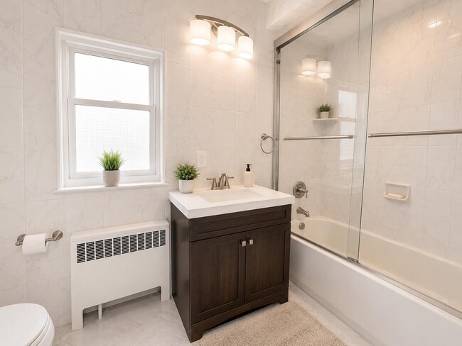 Building Photo - 859 Avenue C