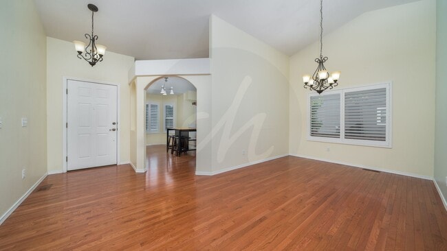 Building Photo - 8258 Cooper River Dr