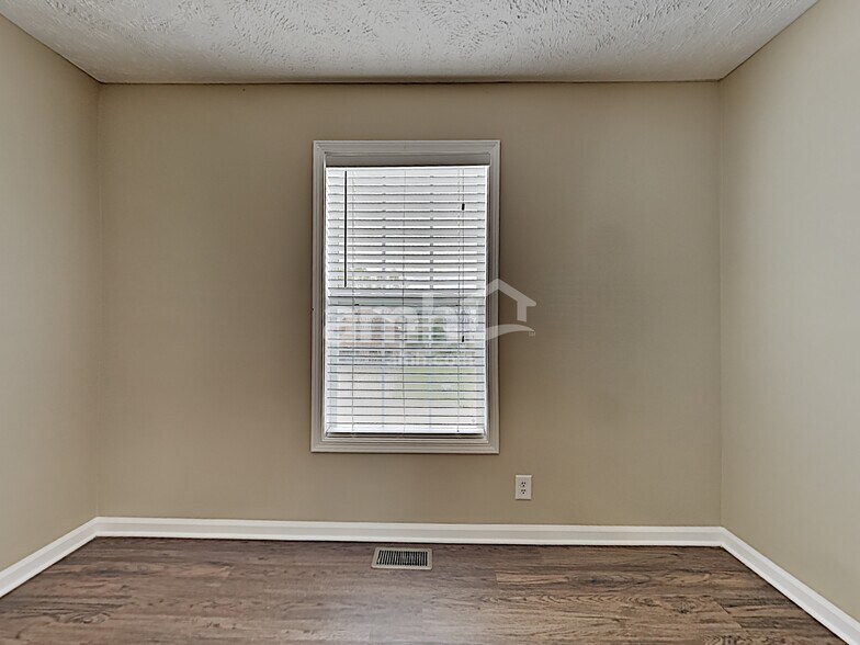 Building Photo - 145 Buttermere Dr