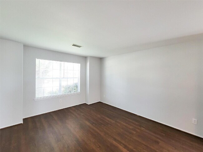 Building Photo - 6 Bedroom Home for Rent in Katy TX 77449 | Westfield | 3.5 Baths | 2-Car Garage