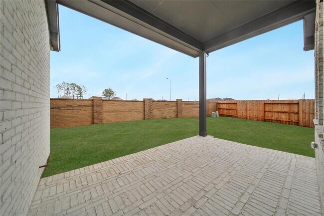 Building Photo - 13107 Wood Leaf Pk