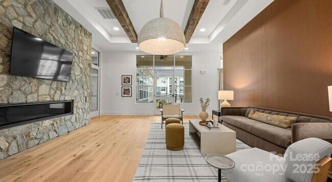 Building Photo - 104 Herrings Grn Lp