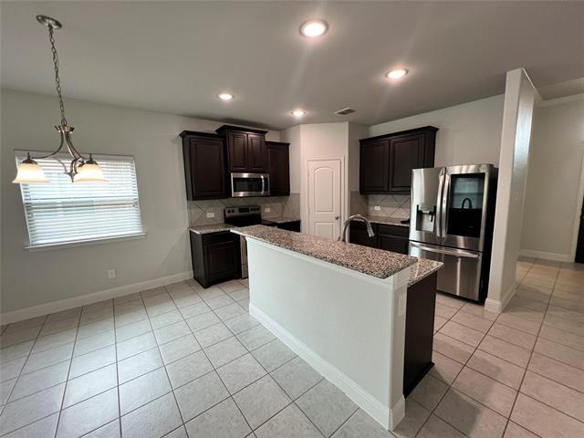 Building Photo - 688 Navasota Dr