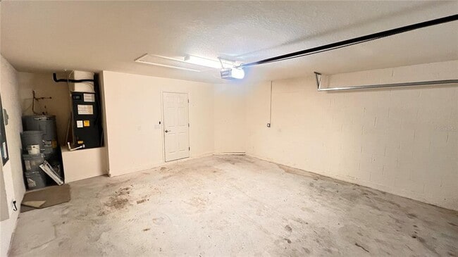 Building Photo - 1097 SILAS St