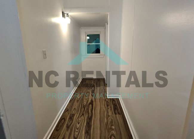 Building Photo - 124 Depot St