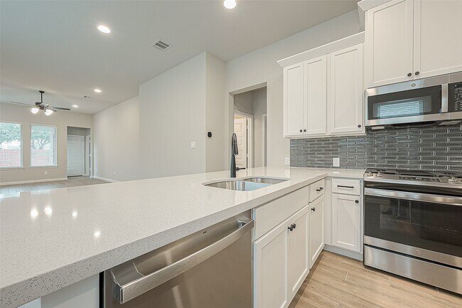 Building Photo - 4243 Colony Ln