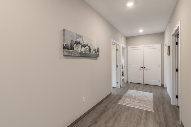 Building Photo - 1570 Stadium Ln