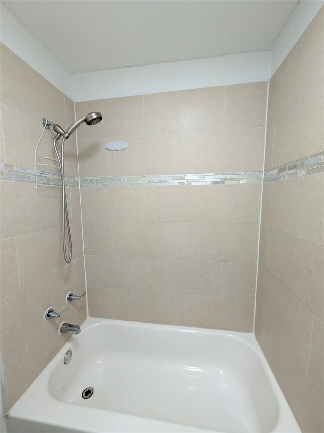 Building Photo - 2456 NW 52nd Ave