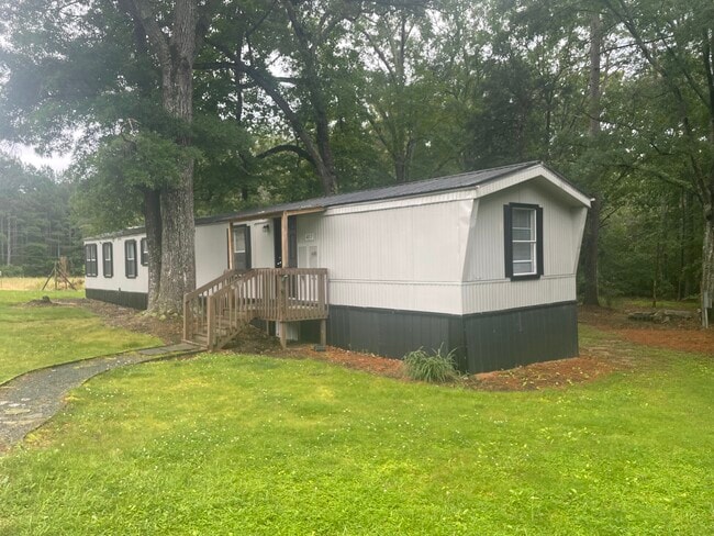 Building Photo - 417 Ranch Rd