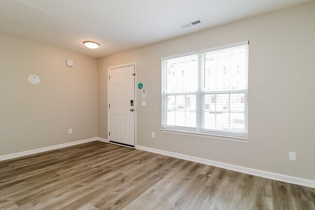 Building Photo - 20 Red Ln