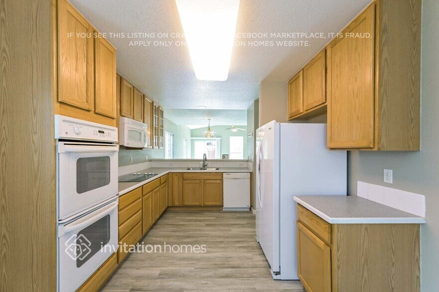 Building Photo - 3205 Oakes Mill Pl