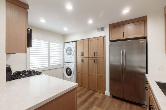 Building Photo - 21901 Lassen St