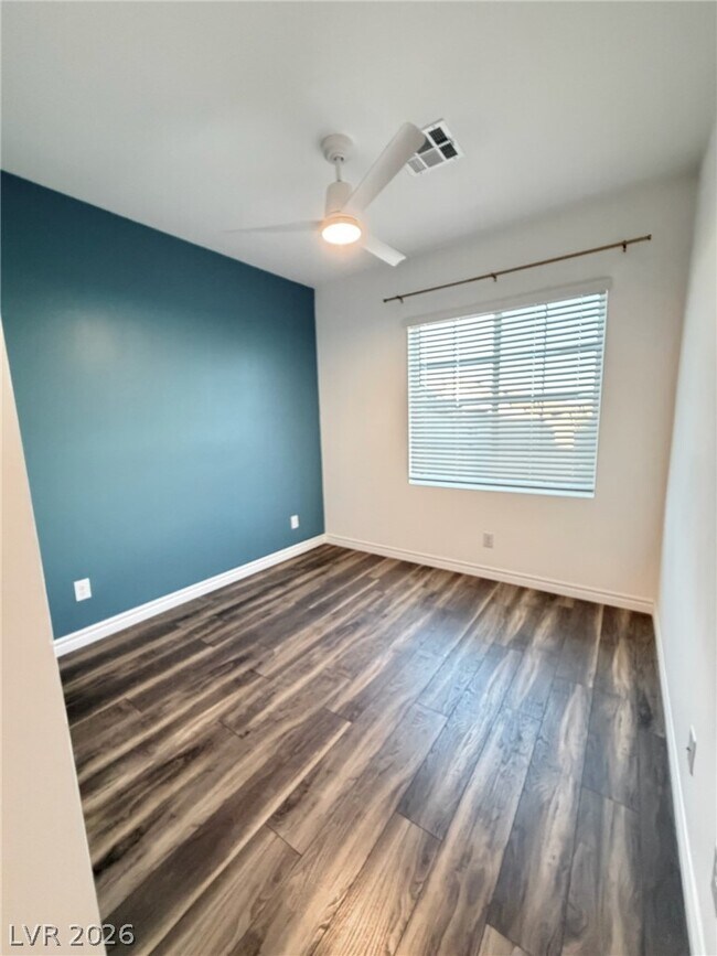 Building Photo - 20 Barbara Ln