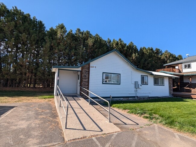 Building Photo - 8483 N W Lone Pine Rd