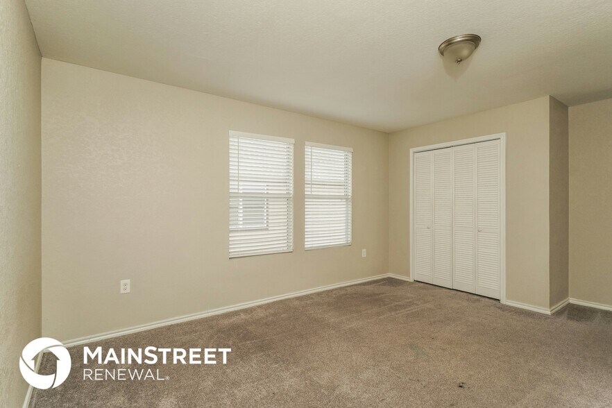 Building Photo - 5910 Linda Vista