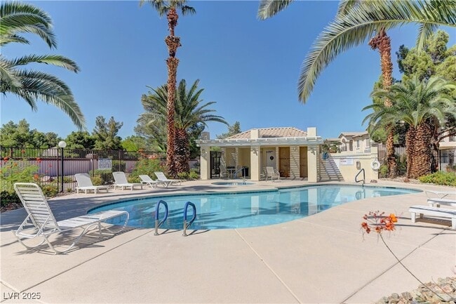 Building Photo - 7250 White Dove Dr