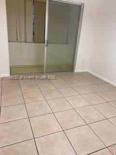 Building Photo - 1591 NE Miami Gardens Dr