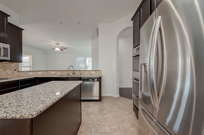 Building Photo - 11618 Lantana Reach Dr