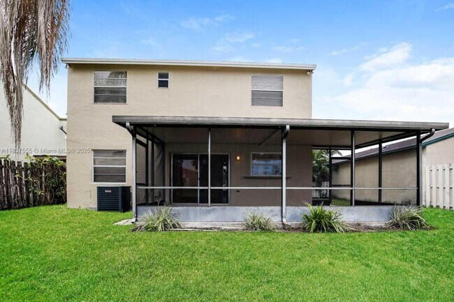 Building Photo - 13970 Langley Pl