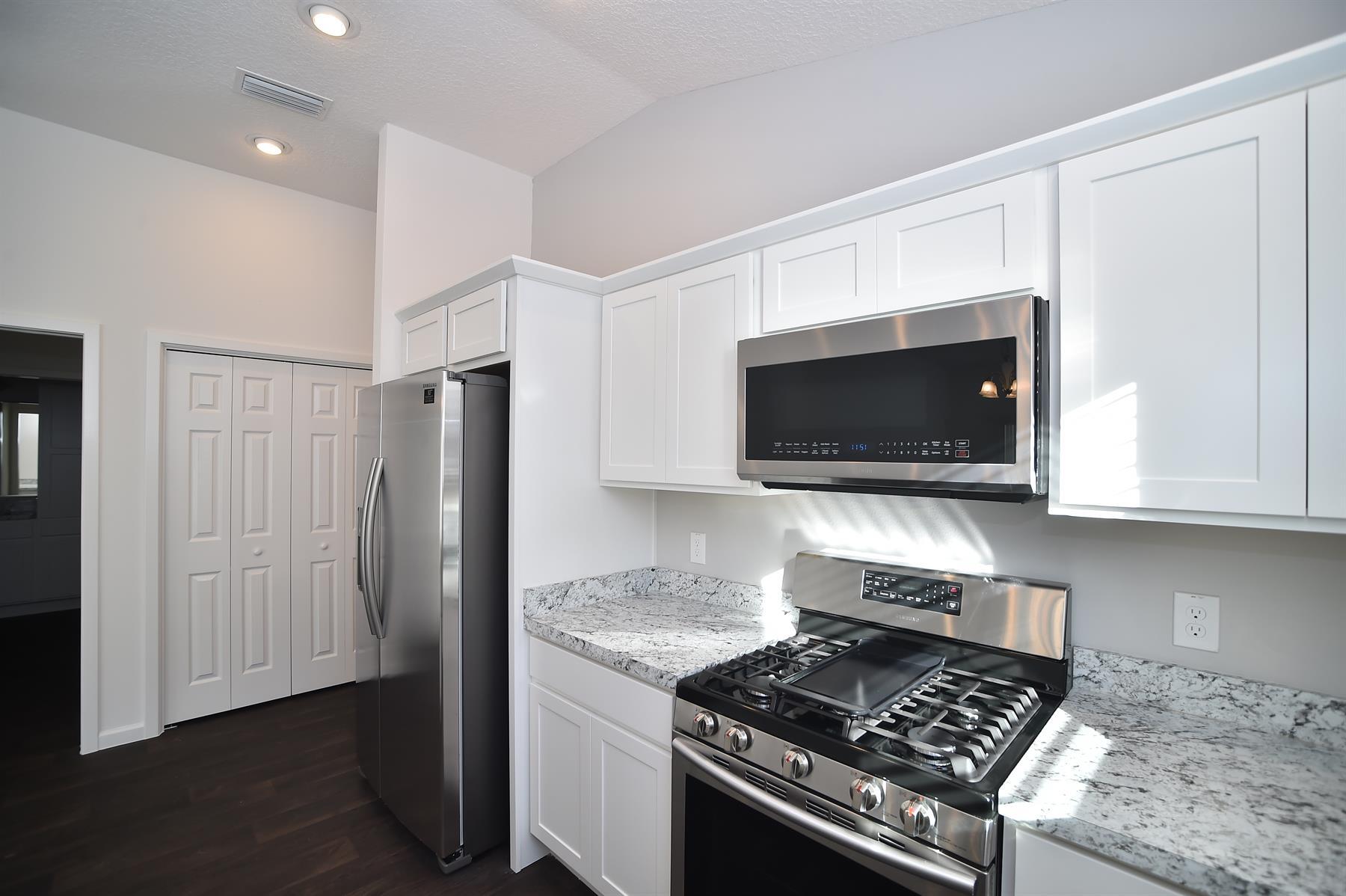 Building Photo - 2012 Cerny Ct