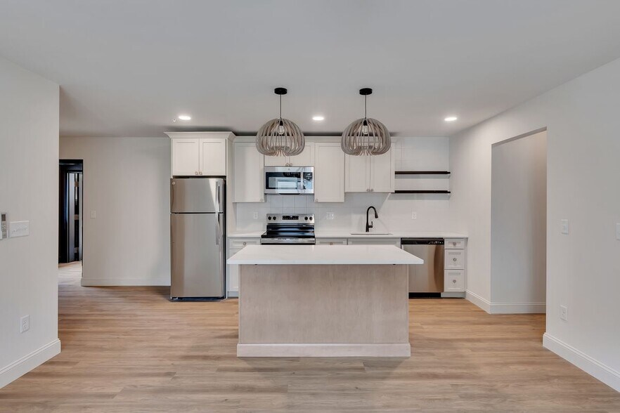Building Photo - 36 Pawling Ave