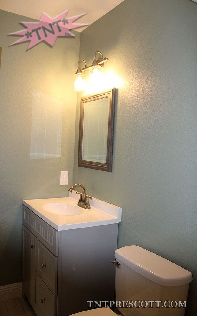Building Photo - Condo in Montana Villas HOA