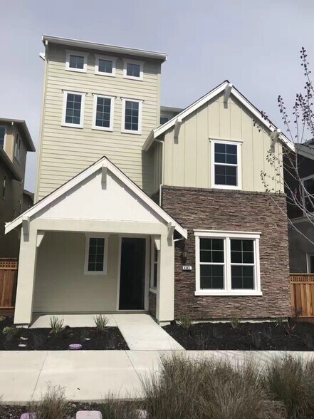 Building Photo - 4363 Wallis Ranch Dr