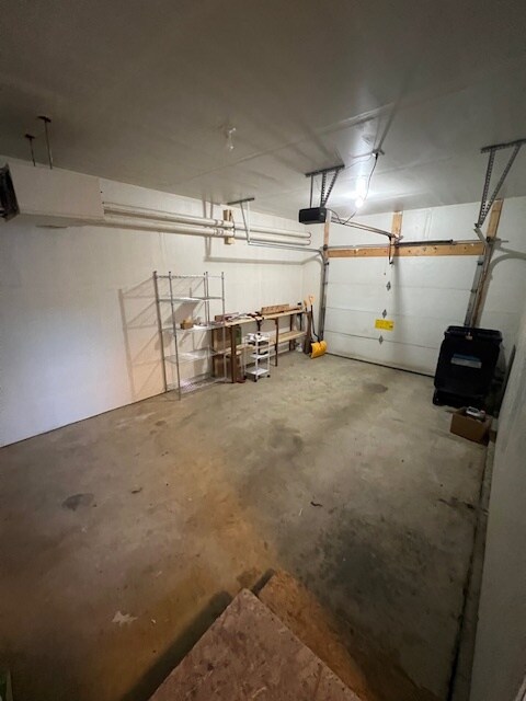 Building Photo - 171 S Denali St