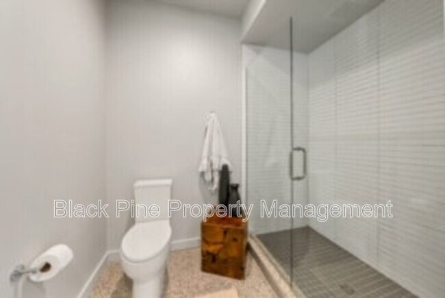 Building Photo - 3850 E Haystack St