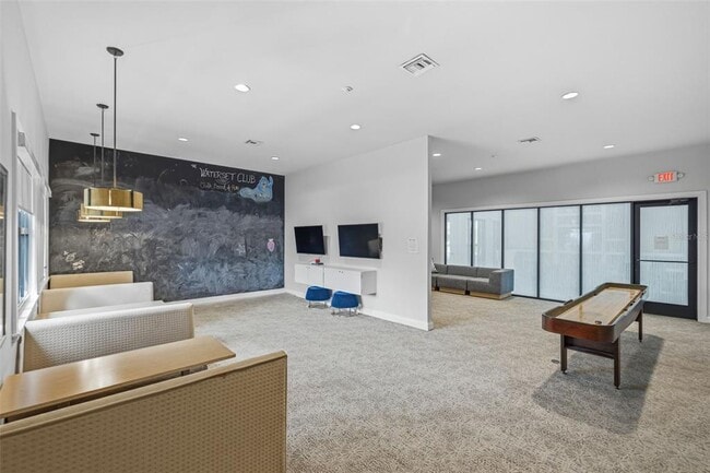 Building Photo - 5925 Silver Sun Dr