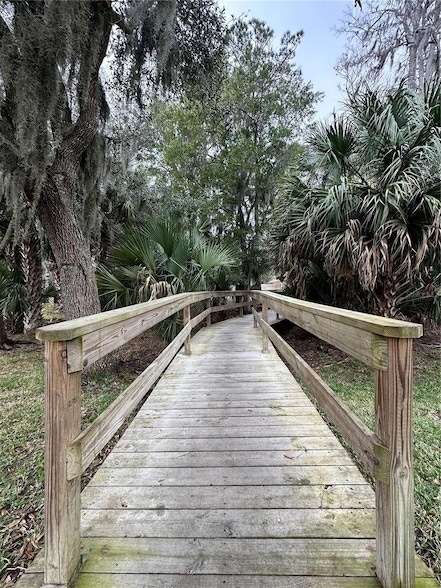 Building Photo - 13 Surrey Ct