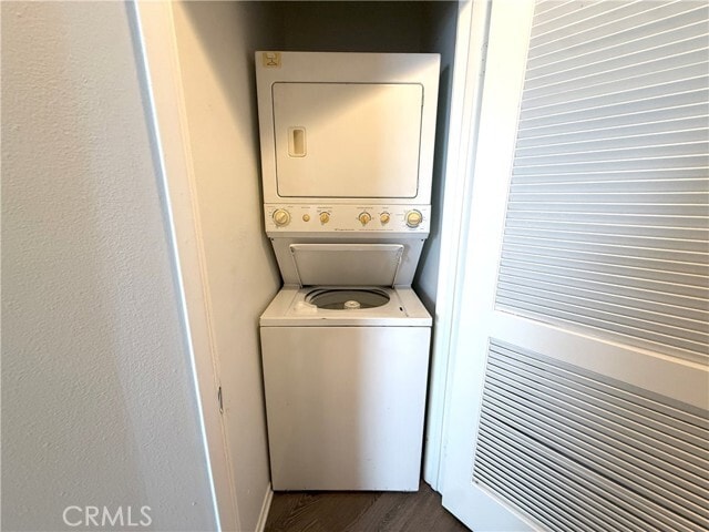 Building Photo - 1450 N Vista St