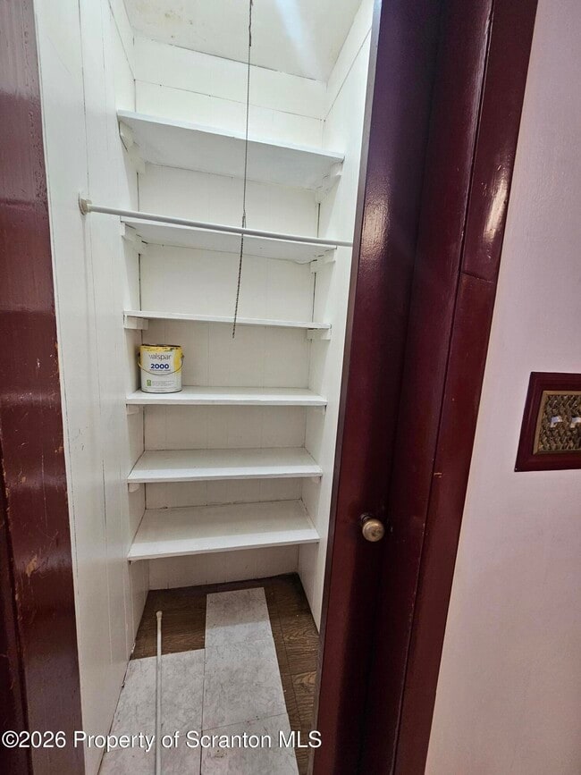 Building Photo - 423 E Lackawanna Ave