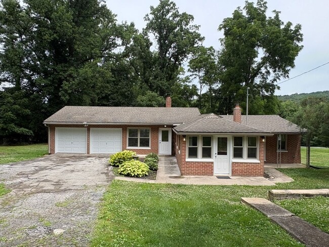 Building Photo - Newly Remodeled 2-Bedroom, 1.5-Bath Home