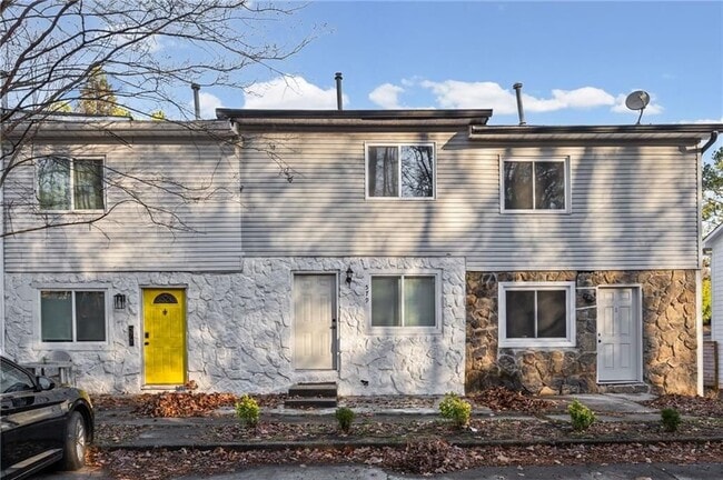 Building Photo - 579 Northridge Crossing Dr