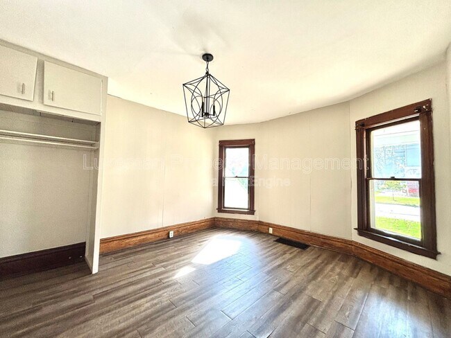 Building Photo - 610-612 West Kalamazoo Avenue