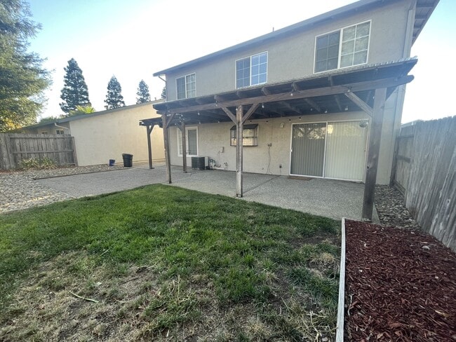 Building Photo - 160 Vail Ct