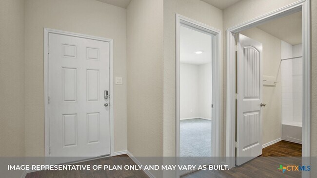 Building Photo - 1009 Alma Dr