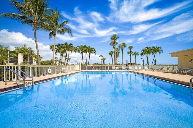 Building Photo - 100 Intracoastal Pl