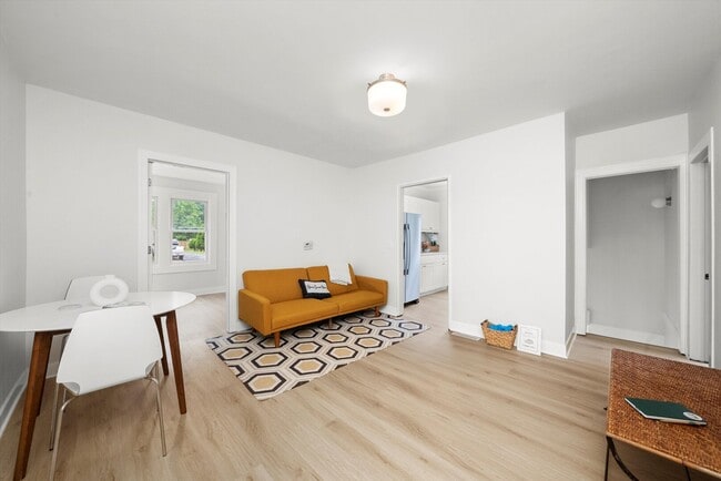 Building Photo - 608 Glenwood Ave