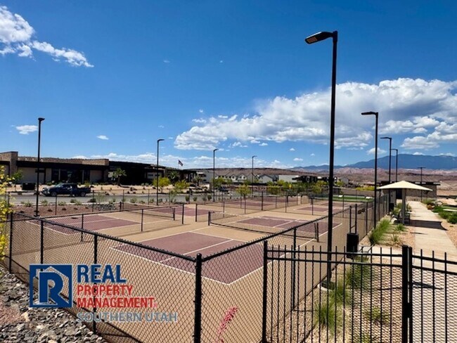 Building Photo - Long Valley Townhome with all the Amenities