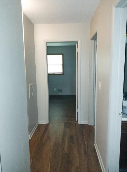 Building Photo - 4805 Javelin Dr