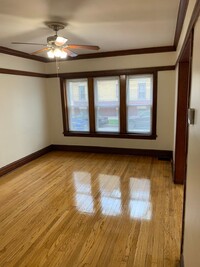 Building Photo - 4024 W Cortland St